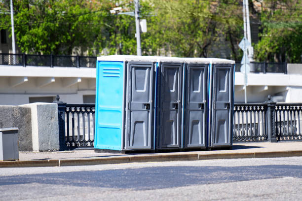 Porta potty delivery and setup in Bayport, NY
